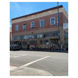 Commercial Property with 2 Upstairs Apartments in Crockett California
