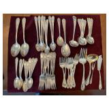 Elizabeth Lakes Estate