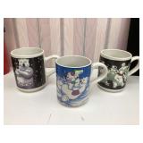 Coca Cola polar bear mugsBOX OF CLEAR GLASS & DISHES - GLASS