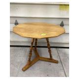 MID CENTURY MODERN FURNITURE - TABLEAntique sewing box with thread and mini sewing machine