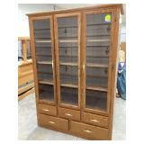 MID CENTURY MODERN FURNITURE - CABINETAnimal figurines