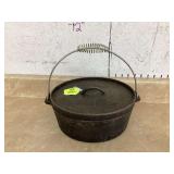 Durable heavy-duty cast-iron cookwareGold jewelry set with black stone accents