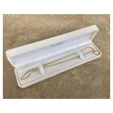 14kt gold necklace 18 inches longSeahorse 3-hook wall plaque cast iron new box