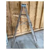 5’ WOODEN LADDER - HOUSEHOLD MISC