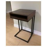 MID CENTURY MODERN FURNITURE - TABLE