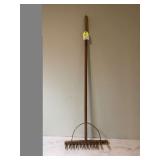 ANTIQUE WOODEN RAKE - VINTAGE