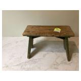 ANTIQUE 11” STOOL