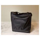 TRAVEL BAG W JEWELRY SHELVES