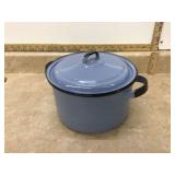 VINTAGE ENAMEL POT W LID - COLLECTIBLES