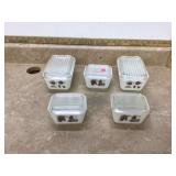 Vintage Pyrex refrigerator dishes with lids