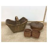 3 VINTAGE BASKETS