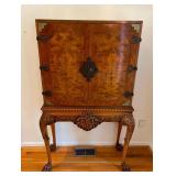 Online Only Auction of Furniture and Collectibles